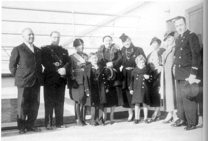 Mussolin_Family16.gif (100298 byte)